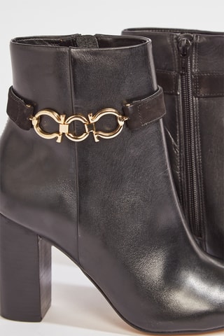 Botins em couro Reina - Preto