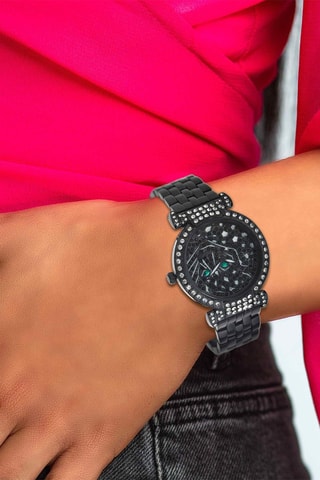 Relógio de quartzo japonês 
Preto