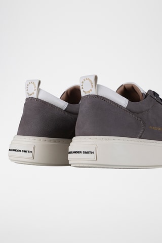 Baskets en cuir - Gris foncé et blanc