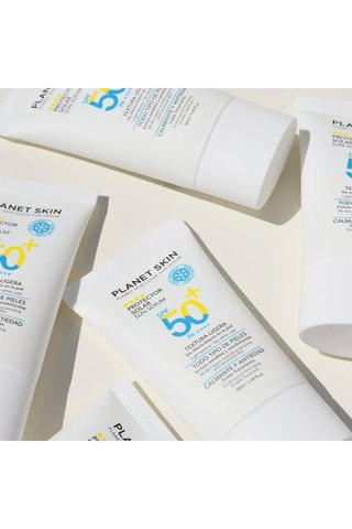 2 anti-agezonneserums - Geschikt voor elk huidtype - SPF 50+ / PA++++ - 2 x 50 ml