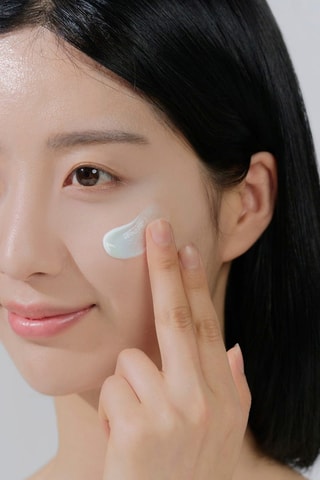 Zonneserum Water-Fit Hyalu-Cica met Centella Asiatica uit Madagaskar - 15 ml