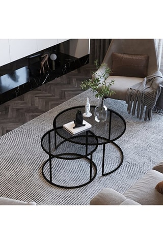 2 tables gigognes en verre - 42 x 37 / 60 x 43 cm