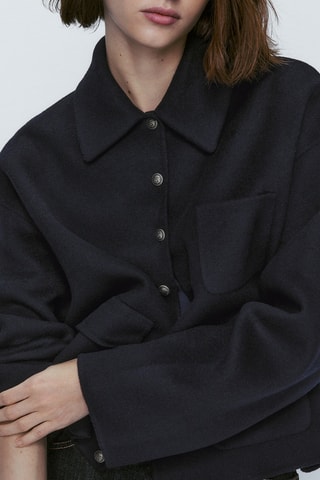 Manteau court en mélange de laine avec boutons dorés - Bleu marine