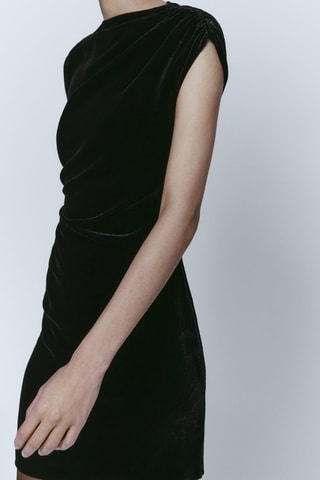 Robe courte velours manches asymétriques - Noir