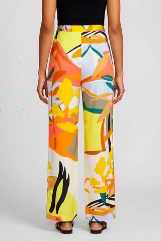 Calças - Branco e vermelho