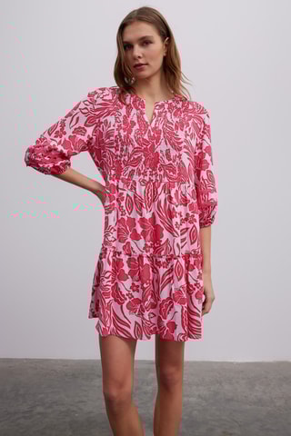 Vestido curto - Branco e rosa