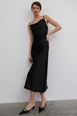 Vestido midi sem mangas - Preto