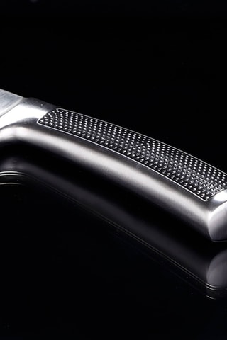 Faca Santoku em aço inoxidável - 17,5 cm