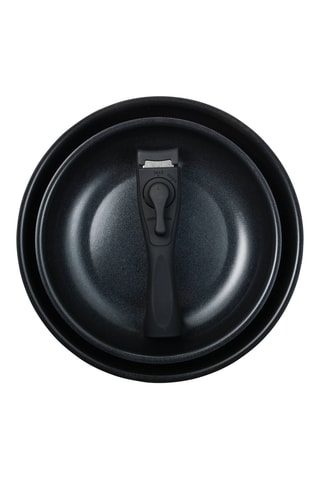 2 frigideiras e 1 cabo amovível - 22/26 cm