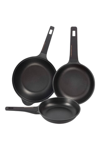 2 frigideiras e 1 wok