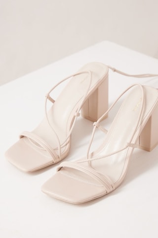 Romeinse Sandalen met Hak - Ecru - Prettylittlething