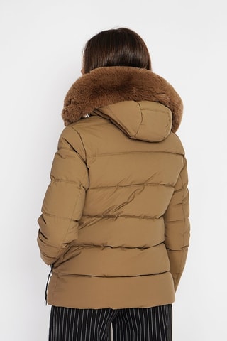 Anorak con capucha  - Marrón