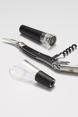 Set met Wijnbeluchter en Accessoires