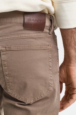 Calças de ganga regular - Castanho