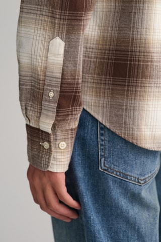 Camisa regular - Castanho