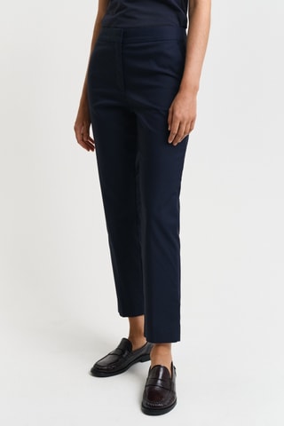 Calças corte cigarro 7/8. Azul-marinho