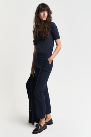 Calças corte cigarro 7/8. Azul-marinho