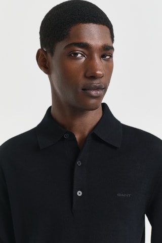 Polo regular em lã mérino - Preto