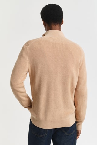 Camisola regular em lã merino - Bege