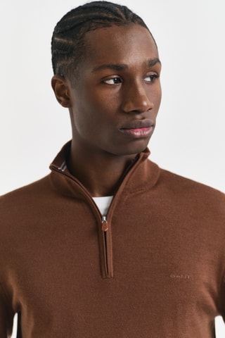 Camisola regular em lã merino - Castanho