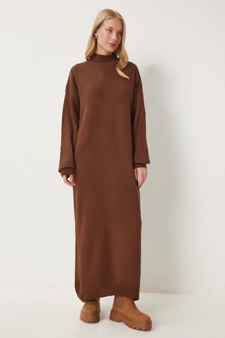 Vestido-camisola regular em lã - Castanho