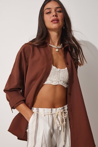 Camisa regular - Castanho