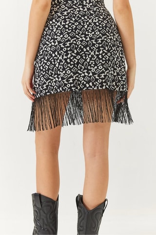 Saia estilo patinadora de cintura subida - Preto