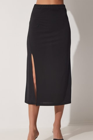 Crop top e saia midi cintura subida - Preto