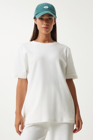 T-shirt e calças de fato - Branco