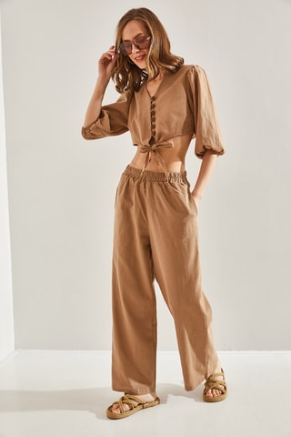 Crop top e calças - Camel