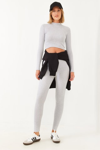 Crop top e leggings - Cinzento-claro