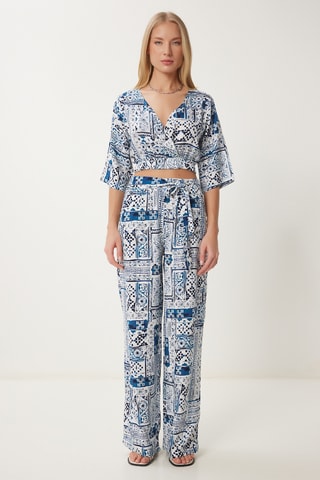 Crop top e calças wide legs - Branco