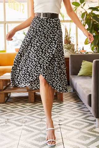 Saia traçada de cintura subida - Preto