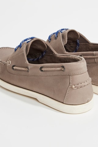 Chaussures bateau en cuir Yann - Gris