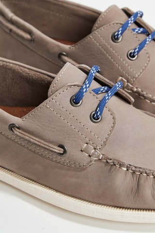 Chaussures bateau en cuir Yann - Gris