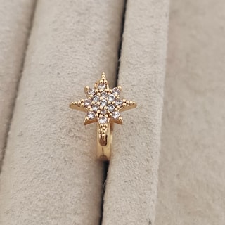 Earcuff - Latón chapado en oro y circonita