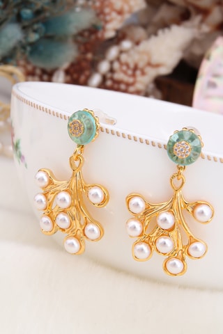 Pendientes - Dorado y blanco