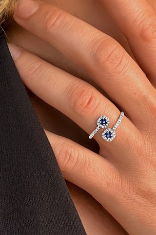 Bague - Or blanc, topazes et saphirs