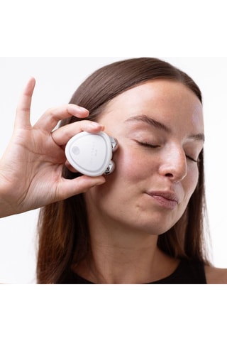 Appareil à microcourants