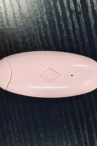 Dispositivo per alleviare le punture e i morsi di insetti