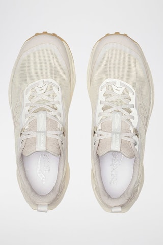 Zapatillas Peregrine 15 - Crudo