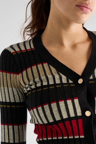 Gillet Vivian - Noir et rouge