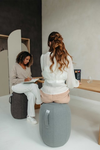 Sgabello ergonomico gonfiabile KAPSUL SOVA - M - Grigio scuro