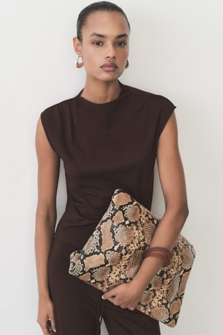 T-shirt col asymétrique froncé - Chocolat