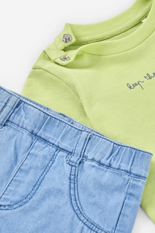 T-shirt e shorts - Verde chiaro e celeste