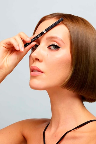 Infaillible Grip Liner Gel Automatico - Brown Denim