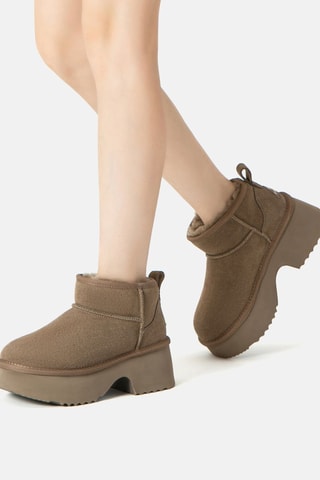 Botines forrados de nobuk con plataforma Nicobar - Topo