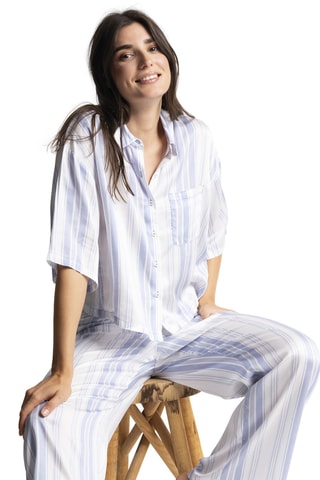 Camisa de pijama oversize Chloe - Blanco y azul