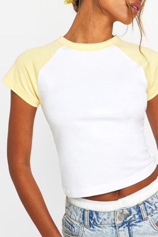 Cropped T-shirt - Geel en Wit
