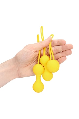 3 boules de Kegel Jaune - 3,2/7/7,6 cm